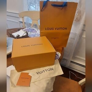 LUIS VUITTON BAG, BOX & DUST BAG &tag
